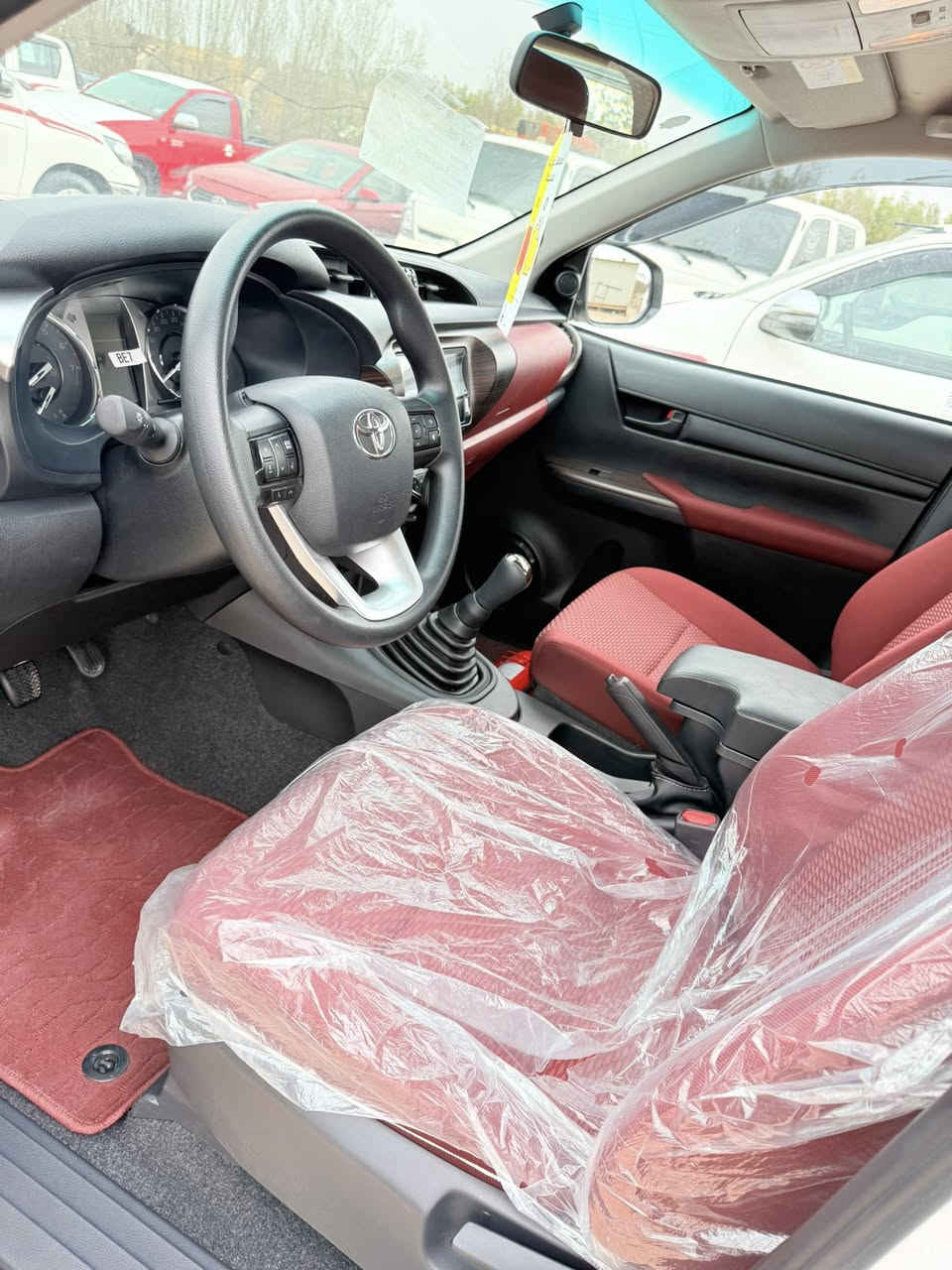 هايلوكس 2025 كير عادي ماشية 4 الف كيلو سيارة مكفوله من الزلغ  بدون رقم تترقم جميع المحافظات  تريد ارقملك بأسمك موجود  8 تبديلات دهن مجانية 
السعر بدون رقم 236 ورقه 
السعر مع الرقم 249 ورقه  مكاني البصرة سفوان 
***********
***********
