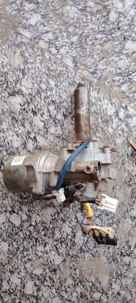 سلام عليكم ماطور ستيرن النترا مضلع خليجي امس شتريته وماشديته  حاويه جديد وشرط الشغل مكاني ناصريه وسعر مناسب *********** وذا احد يريده انه اشده اله
