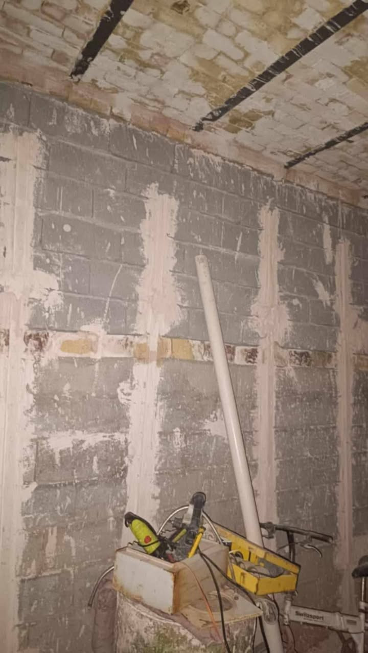 السلام عليكم لباخ سمنت جص وبورك متفرغ حاليا شغل نضيف مكاني نجف هاذه رقمي ***********
