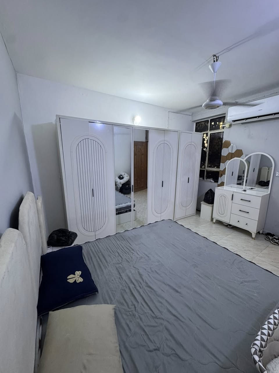 غرفه للبيع مستخدمه قليل بغداد العضميه
سعر 600 الف وبيه مجال قليل ***********
