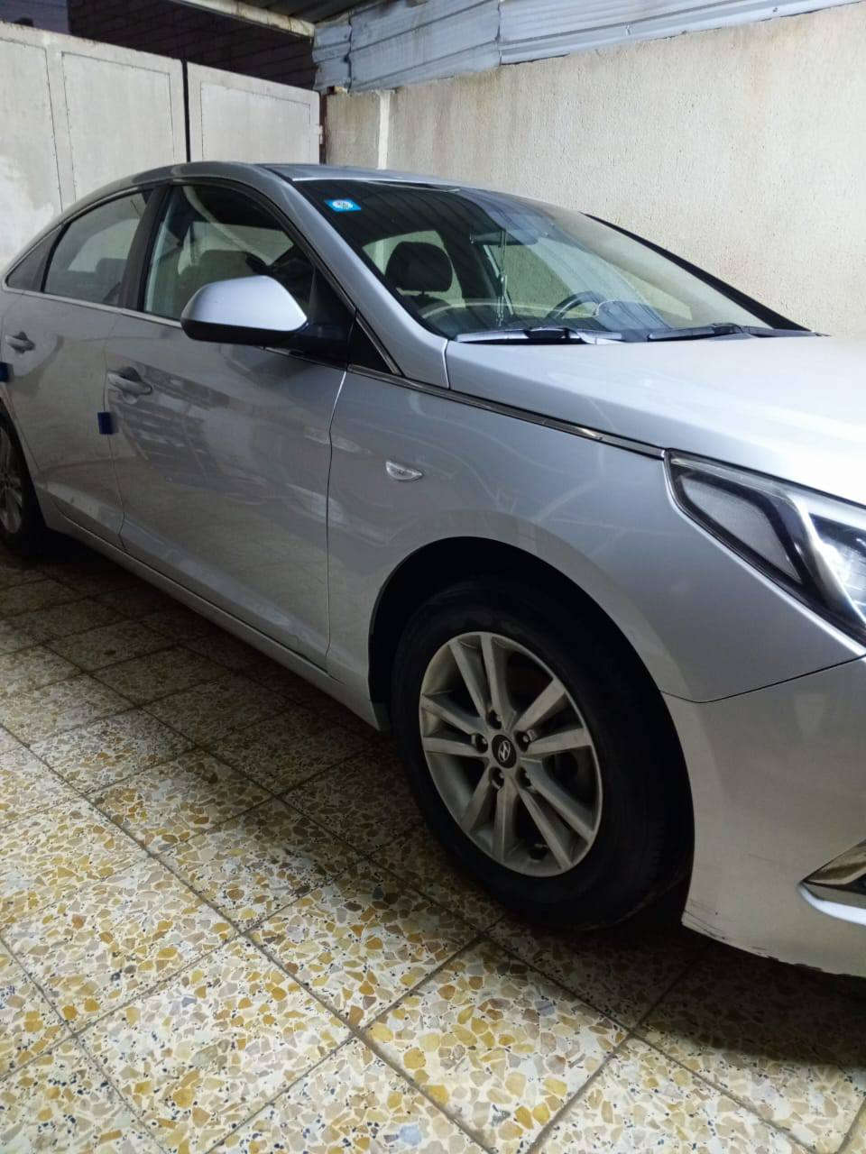 السلام عليكم 
سوناتا وارد كوري 
مديل 2017 
مكينه 2000 دوش
سياره تعمل بالغاز وبانزين
رقم بصره بسمنه 
سنويه جديد 
تبريد ثلج ❄
حداديه 100%
تخم تاير جديد 
كشنات جلد 
فول تحكم استيرن 
تبريد خلفي
مريات شفط
سياره جاهزه 
السياره بيه قطعتين صبغ جماليه
بنيد وجاملغ من كوريا 
والباقي مكفول 
السعر 129 
الاستفسار /  ***********
العنوان البصره شط العرب البصرة, العراق
