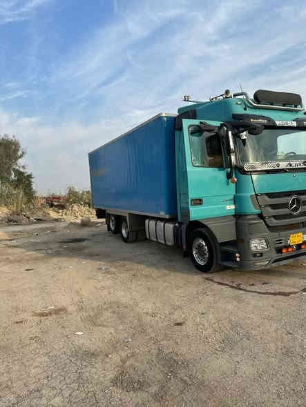 اكتروز  سحال موديل 2007 حجم 48 فول مواصفات كير عادي سوبر كامره حساس رتايدر 
السعر خمس دفاتر 
هاتف ***********
