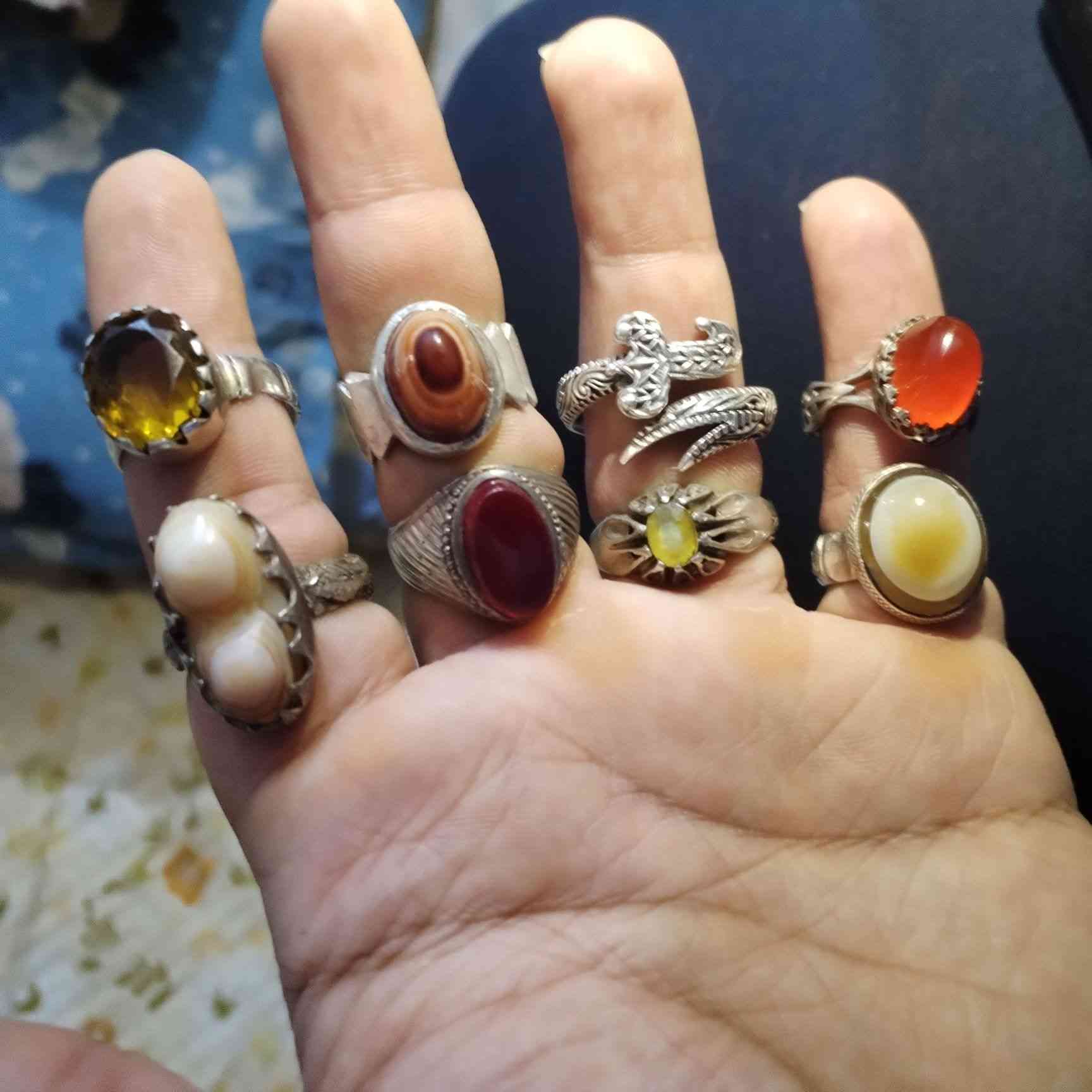شلعه ضخمه انتيكه مرتبه قيم وراسل


**إذا كنت صاحب هذا الإعلان وتريد حذفه لأي سبب، رجاءا أرسل رسالة إلى الدعم الفني**