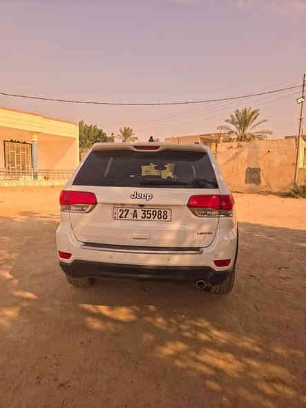 جيب لاريدوا فوول مواصفات موديل ١٩ مسجله ٢٢ سعر البيع ٢٣٠ وبيه مجال الشراي يتصل *********** العنوان ذي قار سوق الشيوخ ناحية الطار
