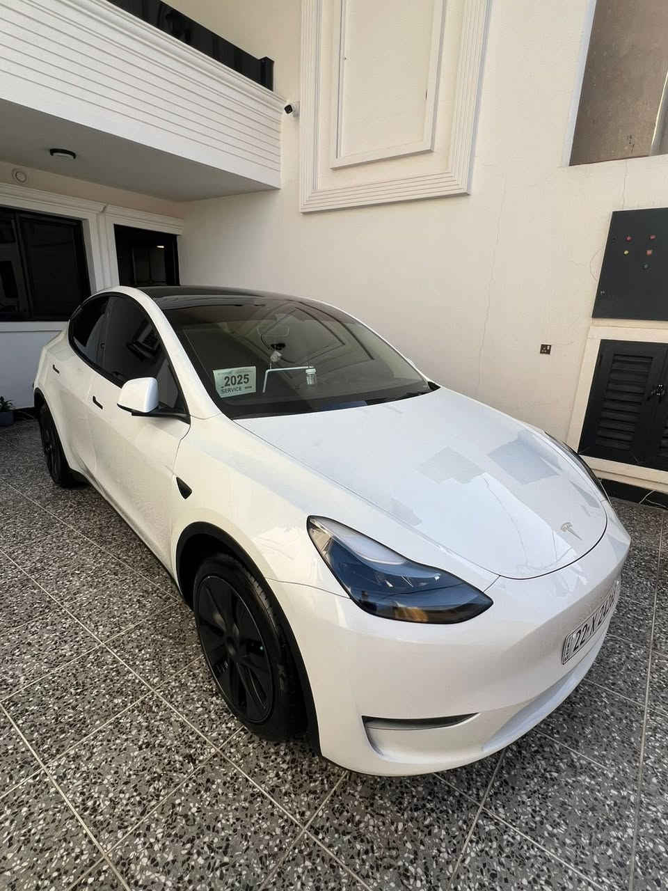 تسلا مودل واي y موديل 2024 لونج رينج 
دبل ماطور فول مواصفات اربيل
ماشية فقط 14الف بوضع الزيرو 
اربيل وتضليل بسنويه ٨٠٪؜ 
سقف بانوراما 
اخذتها عليها نضام الاوتو بايلوت يكولون وحده سعره 60 ورقه الاشتراك السياره دائمي 
كماليات كامله من كلشي 
ارضيات بورقه 3zt وكاله 
8 كاميرات تغطي السيارة بالكامل
حساسات ورادارات 360
رقم أربيل ترقيم جديد
 سنوية جديدة كاملة تضليل 
 من جميع النواحي 
دبل موتور فئة Long Range 
أعلى تجهيز
تسارع 0-100 خلال 3 ثواني
حادث حيل خفيف تصليح بلادي شركه 
بيه بس جاملغ مبدل بلادي 
وبنيد بي صبغ فقط 
الدعاميات أصلية
الأيرباكات سليمة 100%
البطارية والانفيرتر 100%
السيارة أونلاين مع آخر تحديث 
ولغة عربية
Auto Pilot و Full Self Driving
نظام منع الاصطدام
نظام الحفاظ على المسار وقراءة السرعة
المميزات:
تايرات جديدة وكاله 
تحكم كهربائي كامل
تدفئة وتبريد للمقاعد
وياها شاحنه اصلية
هواي موصفات وكماليات بيها بعد واحلى من صور 
مكاني بغداد 
السعر 225$ وبي مجال بسيط

رقم التواصل :-:-: ***********
