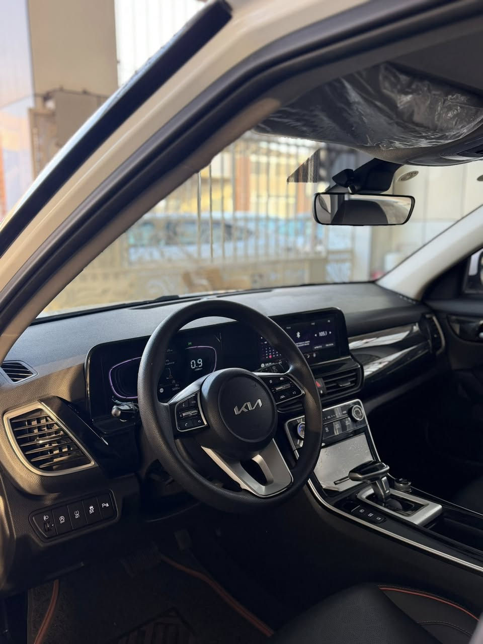 كيا سيلتوس 2025
عداد 3 الاف كيلو
 مثبت ارقام وسنوية 
فول مواصفات 
(بصمة_بانوراما_رادار امامي_تحديد مسار _حساس امامي وخلفي_محرك 1500 دبل نوزل_قطعتين تبريد_شاشة متصل_لد متصل_هندبريك بصمة_3 وضعيات قيادة)
وبقية المواصفات موضحة ب الصور 

🟩السعر_الطلب في التعليقات سياتي اليك مباشرة برسالة خاصة 

للاستفسار 📞
***********
***********
***********

العنوان 📍
بغداد معارض البياع شارع الوسط
