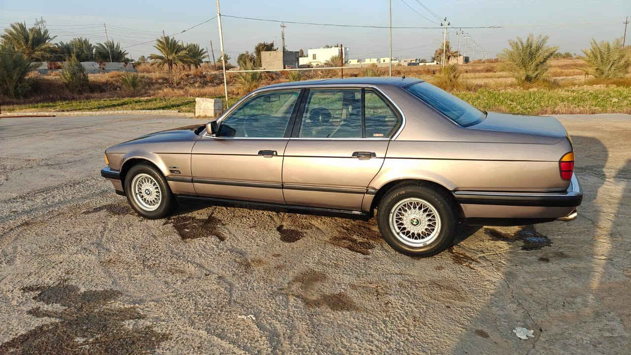 سلام عليكم بي ام 730 اصل مكينه 6سلندر مفتوح موديل 93 رقم بغداد الماني كير جديد حاويه قبل شهرين شاده مكينه نضيفه مصبوغه عام فرن للجماليه بدون حادث كشنات تحكم كامل كهربائي صدرها جديد سياره جاهزة السعر 65ورقه
*********** مكان بغداد ابي غريب
