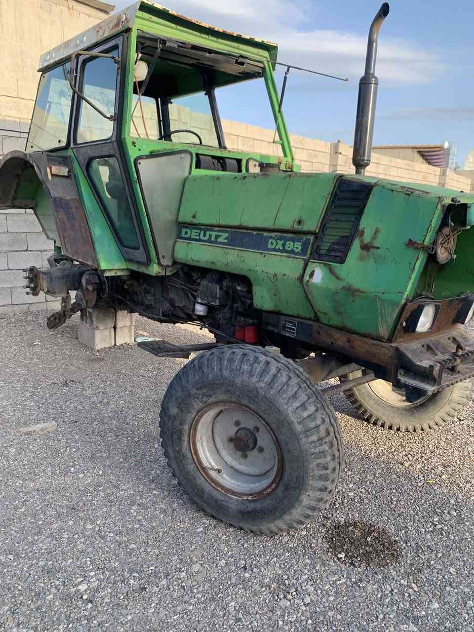 كوم حديد ١٨ ورقة 
*********** واتساب 
المحرك مالتها شغال
