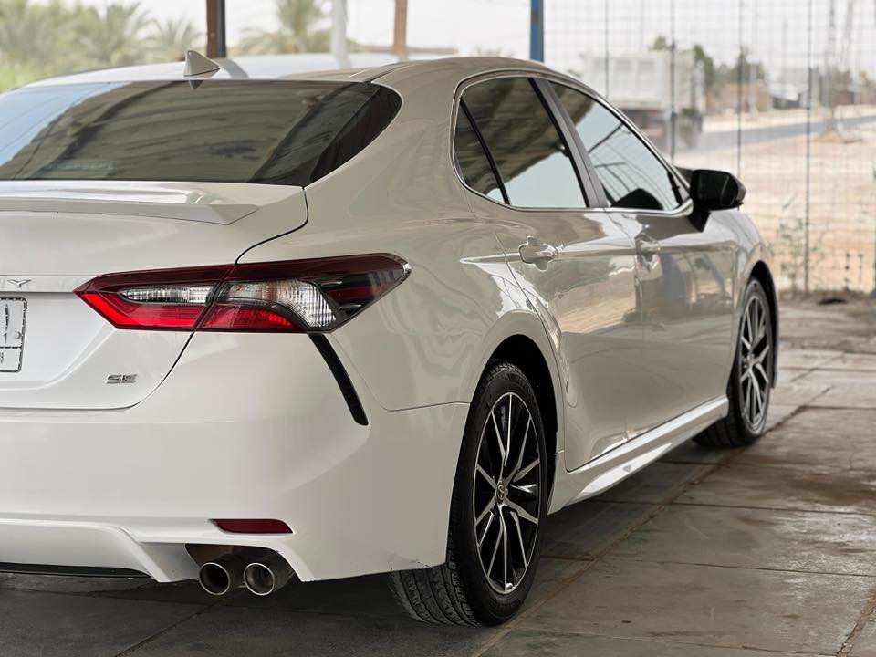 السلام عليكم
كامري 2021 معوقين 
 (مواصفات SE)
شاشة كبيرة 
كاميرا خلفية 
فول تحكم ستيرن 
حادثهه خشم البنيد وقبق الجنطه صبغ 
السيارة حيل جديدة ومابيه نقص 
مكان السياره السماوه 
(السعر 180$ وبيهه مجال ) 
( رقم ***********)
‏
‏
