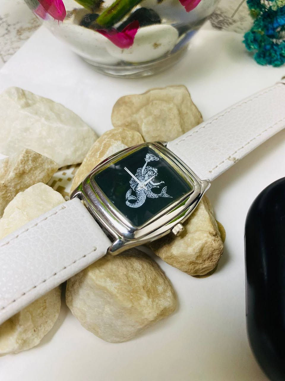 السلام عليكم 
شباب اي ساعه سعره 15بيهن مجال 
مكان الرمادي 
ساعات حيل حلوه


**إذا كنت صاحب هذا الإعلان وتريد حذفه لأي سبب، رجاءا أرسل رسالة إلى الدعم الفني**