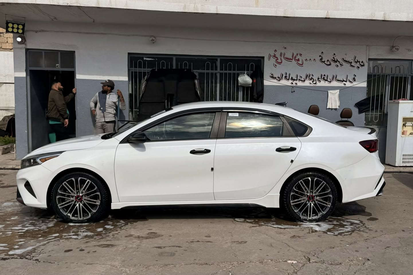 السلام عليكم
فورتي GT2022 تيربو فول عدا سلايد رقم اربيل السياره بيها جاملغ امامي مبدل بدون ضربه لا بجم ولا كلشي بدون ايرباك يعني ايرباك ماطاك وبيها مكانات بارد + رصعتين بلسقف مال شحن وليس حالوب يعني سياره بدون كلشي ماشيه ب امريكا 100 وبل عراق 116 محرك مامفتوح سياره تطلع بيها تراي وسياقه تخبل مال زيرو وبانزين عادي صمه شاشه جبيره
تبريد قطعتين
رادارت امامي خلفي
تبريد قطعتين
نحديد مسار
نشره داخليه ترحيب بيبان
وبعد مواصفات الفورتي معروفه ال جيتي
انضمه قياده
وسعرها مناسب 148 وبيها مجال *********** محمد اللهيبي مكانها الموصل
