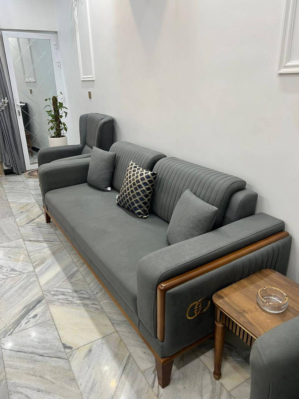 سلام عليكم فول نضافه الميز 150التخم مليون 250   ***********رقم
