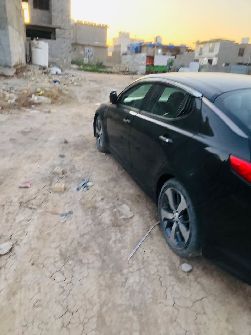 السلام عليكم كيا أوبتيما موديل 12رقم بغداد إنكليزي وارد امريكي حادثها جاملغ امامي بدون دواخل وصبغ جاملغ. خلفي وبنيد
فول مواصفات اعلى فئة لمتد1/1 SXL 
1-بصمة أبواب 
2بصمة تشغيل
3بصمة صندوق
4-تبريد نانو
5-سايد بريك بصمة
7-تدفئة تبريد كشنات خلفي امامي
8-بنيراما
9-مري شفط
10-اشاير بالمري
11-ترحيب يدات
12-سستم صوت
13-خزن كشنات
14-شفتات رياضي 
15-يدات نيكل
16-كشنات جلد
17-لد خلفي امامي
18-كاميرا
19-شاشة كبيرة 
20-زنون عالي ناصي
21-شاشة الكتروني ليزري
السيارة احلى من الصور 
السعر103
العنوان /بغداد الدورة
رقم الهاتف /***********
