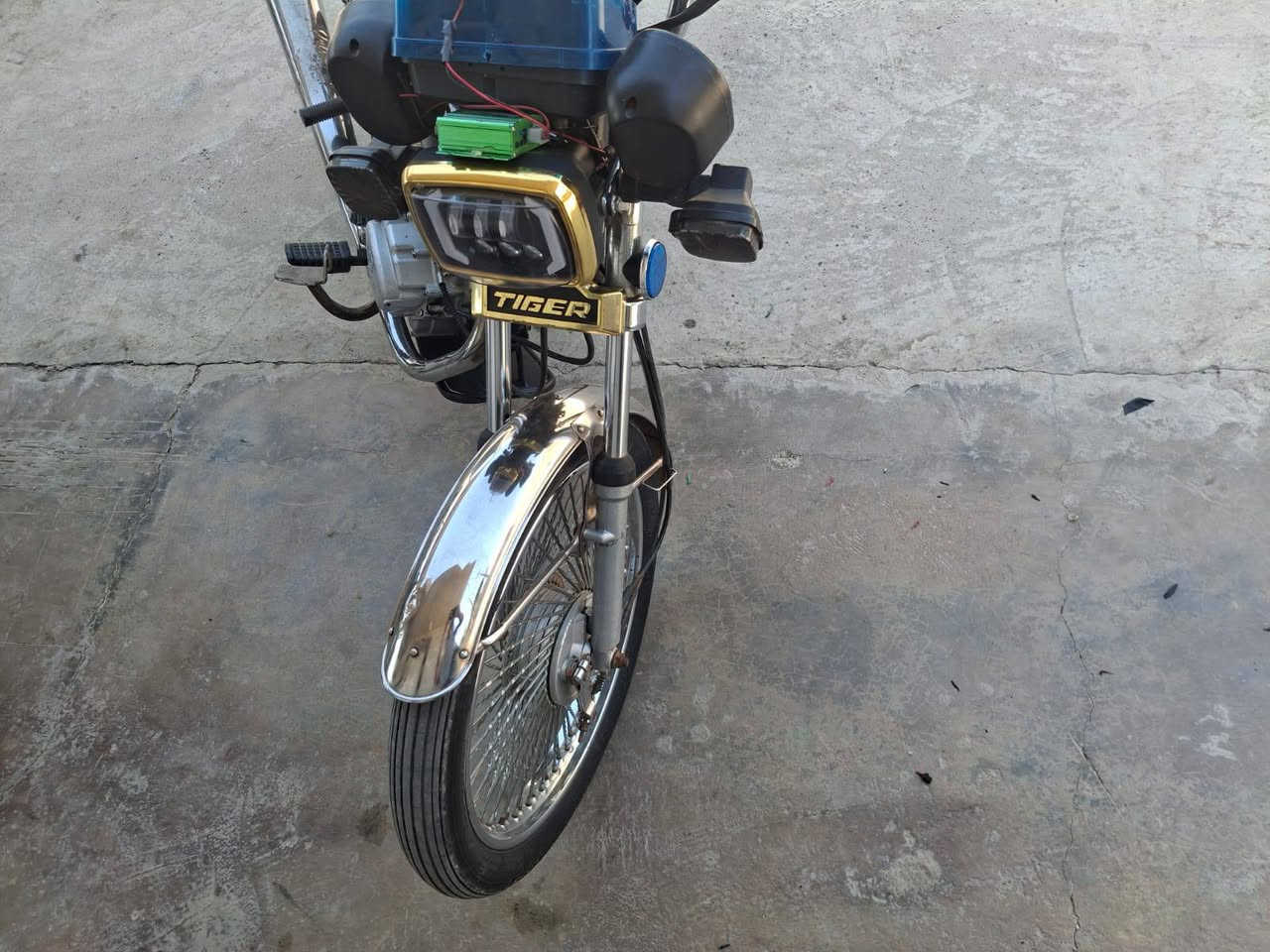 سلام عليكم تراجه يراني ربعه كير موديل 20 لبيع بسعر 350.وبيه مجال واذه رقمي ***********
