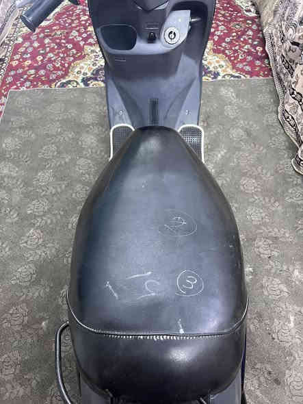 يا الله منغولي 2007 اخت الحاويه قبل 5 اشهر طالعه من المعرض كفاله عامه مكينه مامفتوحه كهربيات كله يشتغل سلف لايت كيج سرعه كيج بانزين قفل اكسل قفل جنطه قفل سكان شلعه مكينه خرسه شرط دراجه مال جناي للبيع 750 الف  اخوان  المتفيده يعبر المنشور اخيكم 
***********
