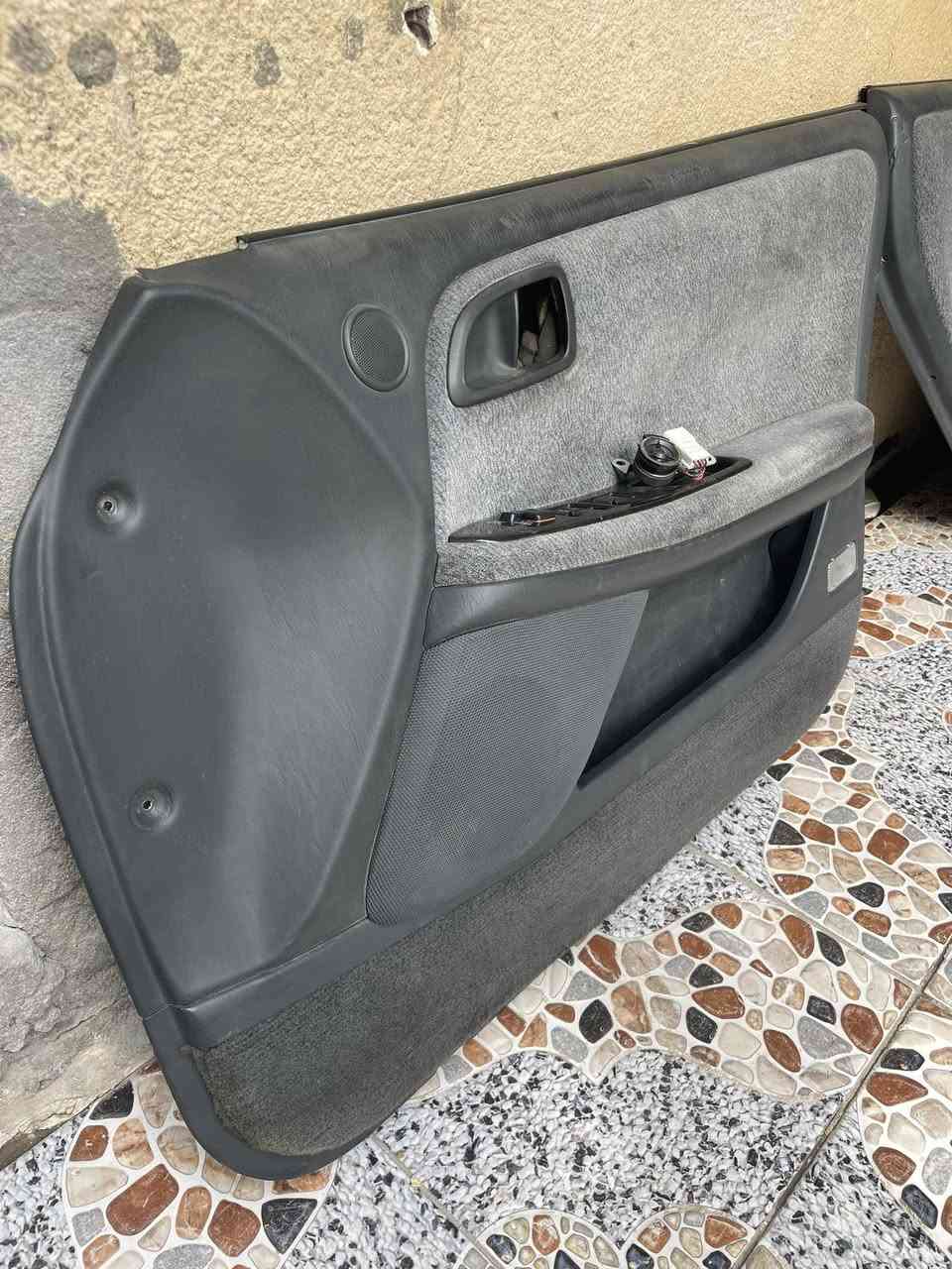 سلام عليكم بطاين مال مارك ابوالتويتر ابواليداء مديل ٩٥من نوادر يجي كاملات شرط هنا ومال جام اربعه وكلبسات وبراغي شرط زيرو بعدهن بريحت الياتبان احله من صور شرط العنوان بصره زبير السعر(٤٢٥)***********
