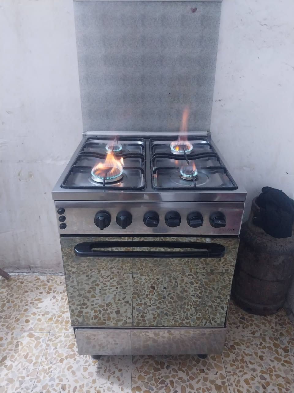 للبيع بغداد الجزائر للتواصل ***********
