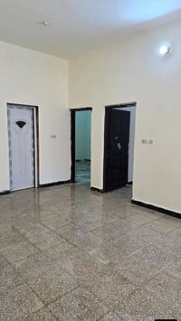 حي اور شارع السبيس • غرفتين وصاله • مطبخ وصحيات