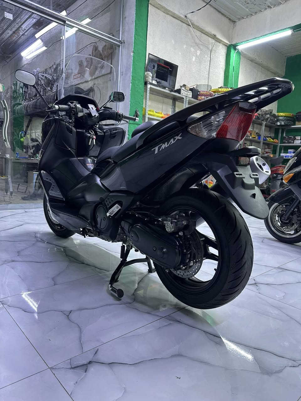 سلام عليكم تي ماكس2011 دراجه كفاله عامه 3 سويجات قاعده تلفون  العنوان دوره شارع المعلمين للاستفسار ***********
