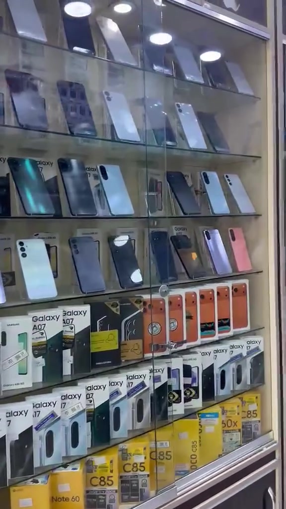 تجدون لدينا انواع اجهزه الموبايل 📱📱
متوفر نقدا وبالتقسيط 💸💵

وبالتقسيط المريح على الماستر 💵💸💸💸

ويانا لاتحتار اختار الجهاز الي يعجبك متوفر كولشي عدنا 🥰

اذا يعجبك تجي وتختار وكل الهلا بيكم 😉👋

وايضا متوفر توصيل مجاني 🏍️🛵🛵🚙

للطلب والاستفسار الاتصال بالرقم 
📞***********📱📱📱
