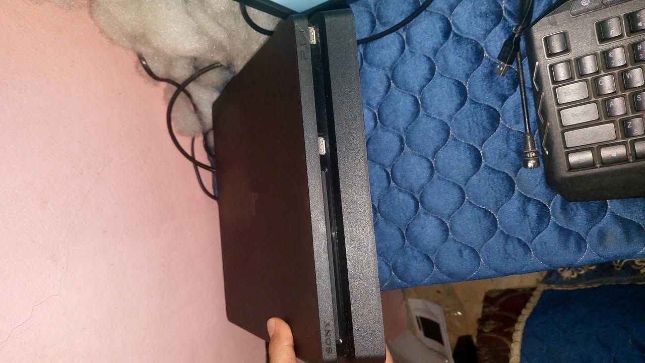 السلام عليكم ورحمة الله وبركاته ps4 سلم مهكر نضام12.50 ما مفتوح ويا 5العاب السعر 275العنوان ديالى للتواصل***********
