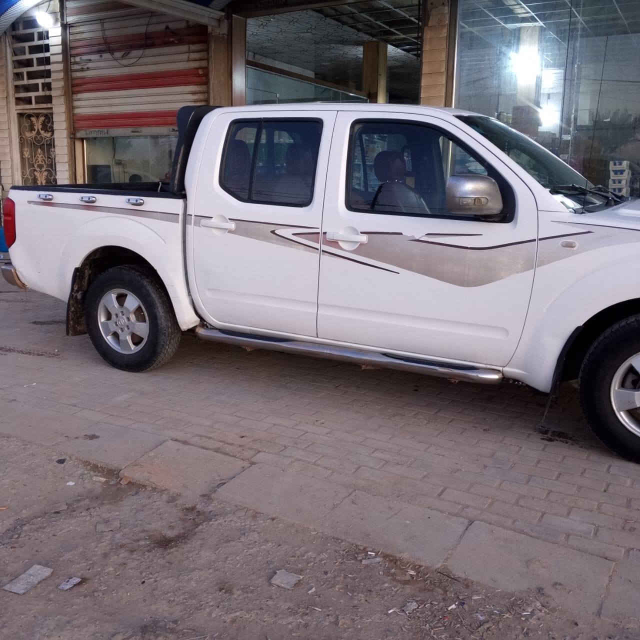 سلام عليكم نيڤاره 2009 مكفوله ماعده طخه ب الباب الخلفي سياره نضيفه وحلوه تخم تاير جديد.ر قم بغداد مكان السياره كربلاء السعر اتصل ***********
