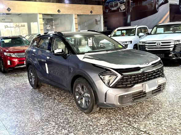 السلام عليكم للبيع 
سبورتج ٢٠٢٢ خليجي (توكلر )
لارج هايبرد (بانزين كهرباء )
المواصفات فول الفول 
بنروما
كشنات جلد +كهرباء +تدفئة تبريد 
كير ماوس 
شاشة كدلاك
باب خلفي كهرباء 
بصمة تشغيل + بصمة ابواب 
اربع كامرات 
باقي مواصفات السيارة معروفة رقم بغداد السيارة كفالة عامة عدا بارد باب خلفي السايق قليل جداً كير محرك صدر تبريد تخم تاير كلة ع وضع الشركة 
ماشية ٤٥ KM
مكان السيارة بغداد زيونة 
للاستفسار ***********

السعر ١٩٨
