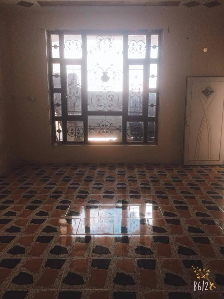 السلام عليكم  مشتمل للأيجار منطقه دور الخليج  طابق ثاني يحتوي على غرفتين نوم ومطبخ وحمامات للاستفسار مراسله على الخاص او الاتصال ع الرقم ***********
