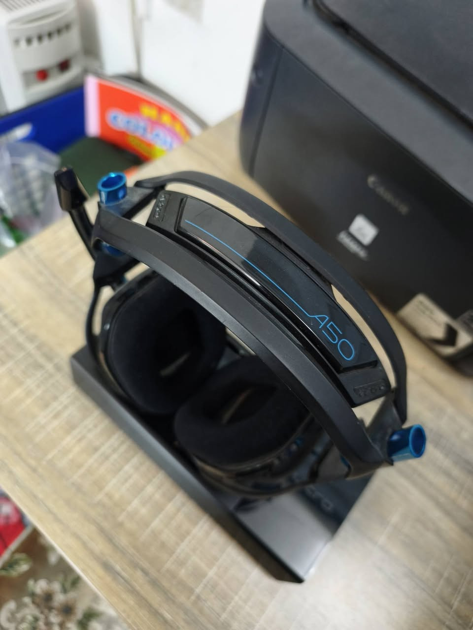 السلام عليكم
للبيع سماعة Astro A50 من اقوى سماعات الالعاب
مستعملة و بحالة ممتازة مع كامل الملحقات و البوكس مالتها 
السعر 120 الف
الي يحب يتواصل عالواتس ***********
او يكتب تعليق و اني ادخل علية خاص.
