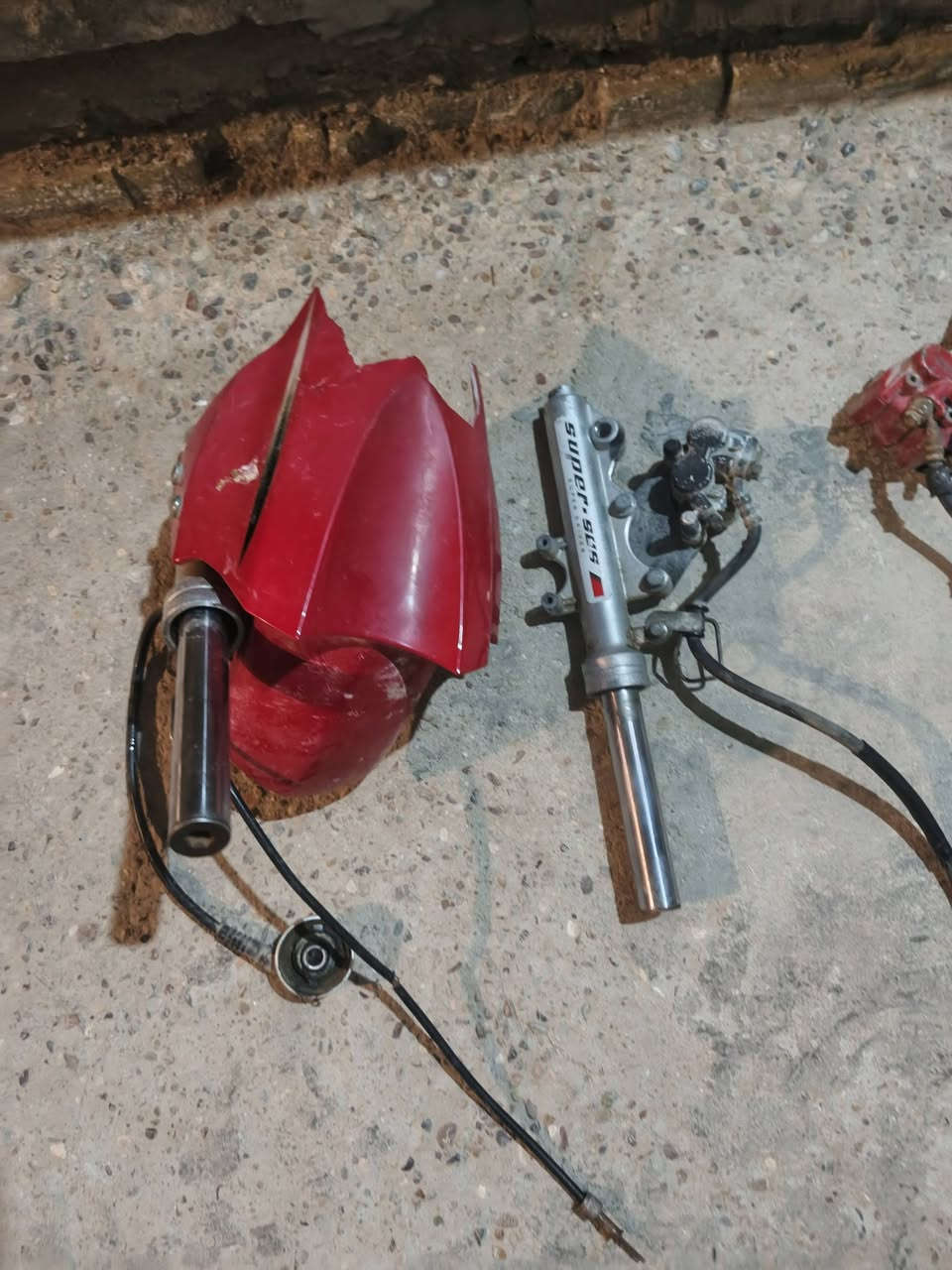 السلتم السلام عليكم غراض جي فور أو كامكو فيتو صيني موجود غراض كله شركه وسعر جوه مناسب


**إذا كنت صاحب هذا الإعلان وتريد حذفه لأي سبب، رجاءا أرسل رسالة إلى الدعم الفني**