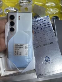 متوفر خريطة بعدها ما مشتغله رام 12 ذاكرة 256 متوفر كامرات +بطارية +شاص...