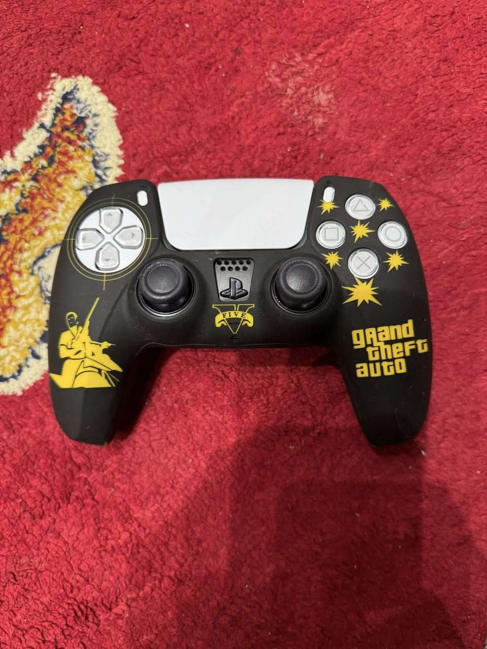 سلام عليكم للبيع بلي فايف الاقراص موجوده بالصوره 
مكاني بغداد الدوره 
الرقم/***********
السعر خاص
