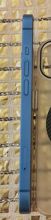 ايفون ١٣ ١٢٨ • بطارية ٨٣٪ • رمادي