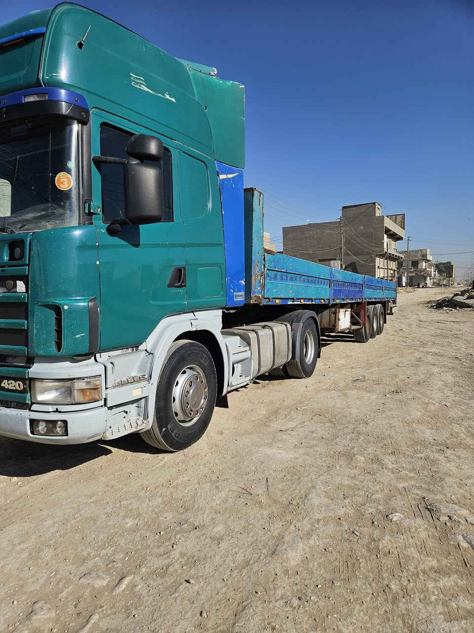 السلام عليكم سكانيه للبيع موديل ٢٠٠٢ كير مكينه شاصي مكفول رقمه سليمانيه بأسمي سنويه تنتهي لل٢٠٢٧ السعر شدتين وربع وبيه مجال العنوان حله شارع ٨٠ /***********
