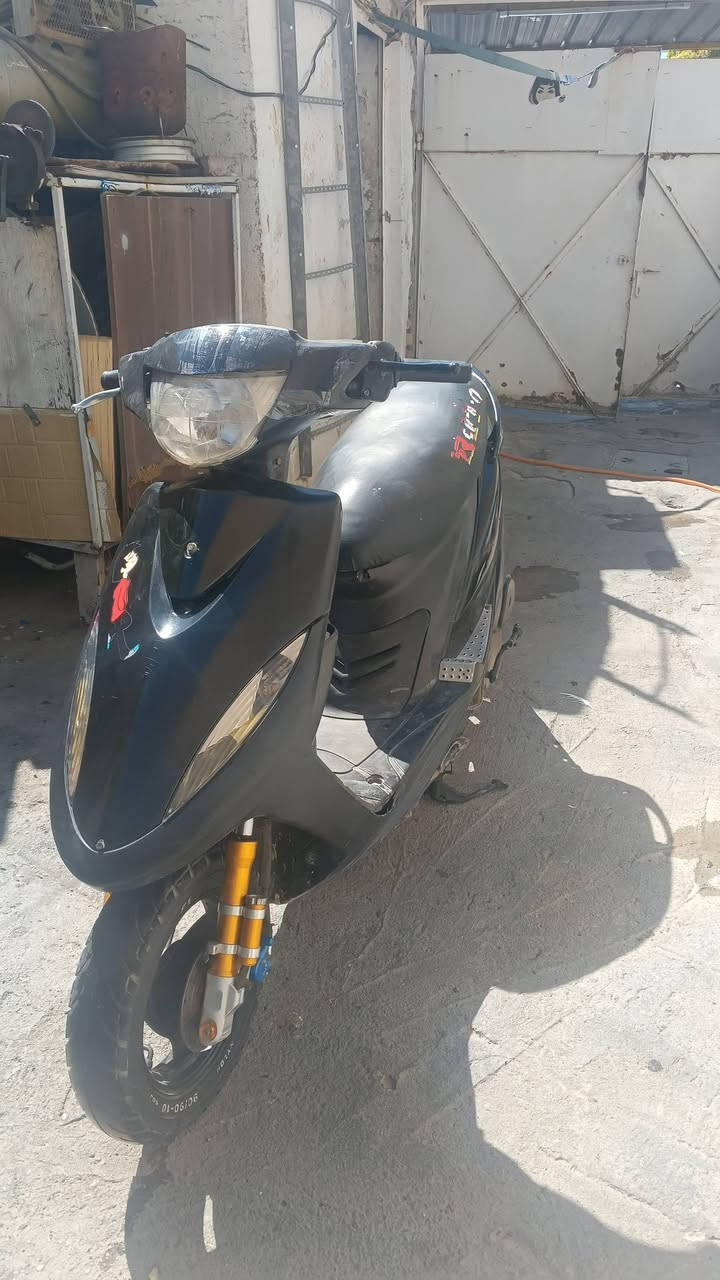 دراجه ماكس عدله للبيع السعر 350العنوان حي السلام الطوبجي قرب دائرة المرور الرقم ***********
