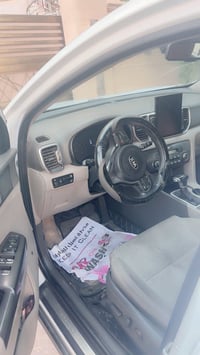 كيا سبورتج موديل ٢٠١٧ للبيع  جميع مواصفات GT بس قمارة حديد  يعني عزل ح...