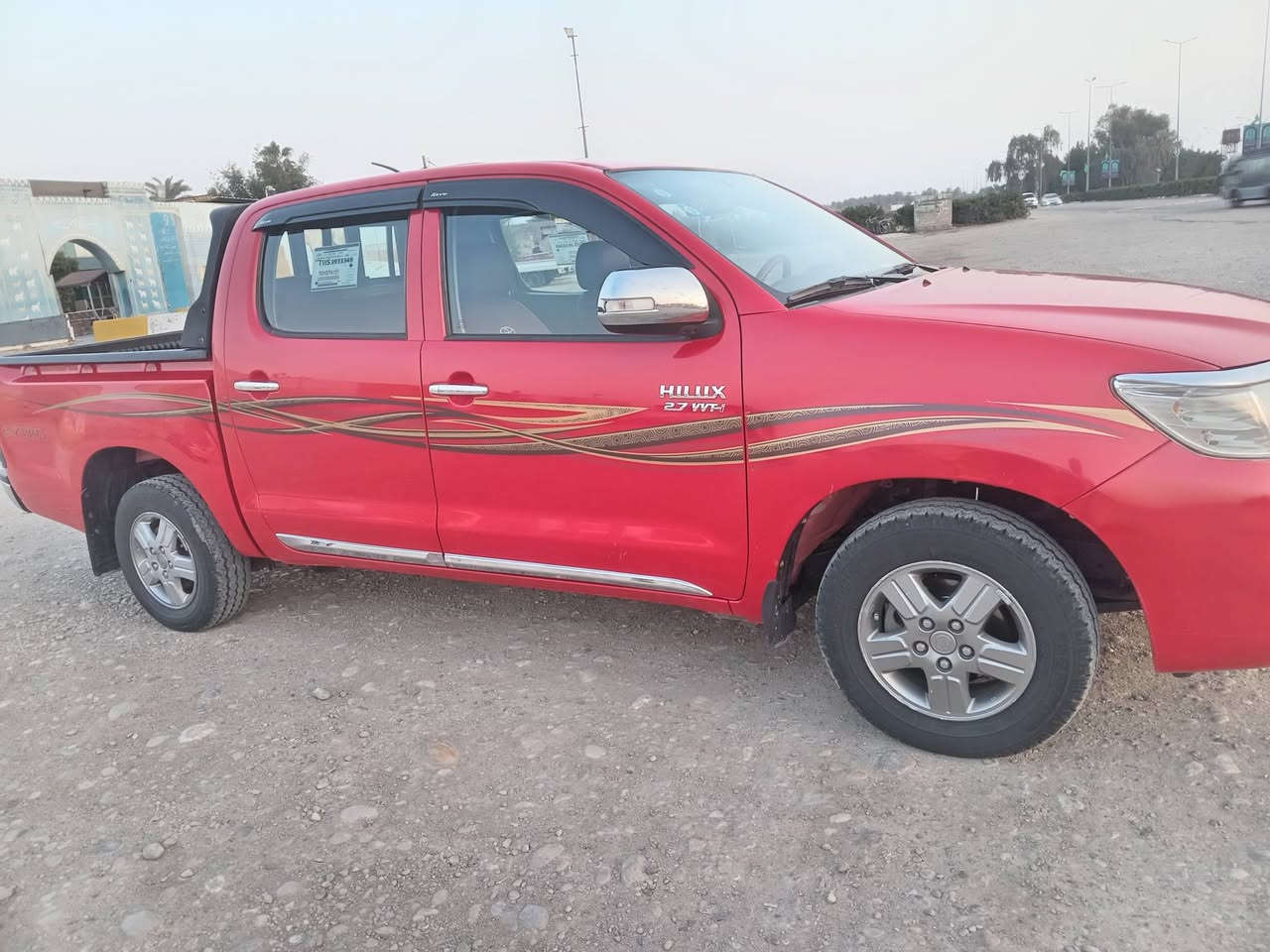 السلام عليكم  بيكم هايلوكس 2015شاصي 19اوتماتيك رقم واسط دوالي السنويه لل31 تحويل مباشر تخم تاير حداديه جديده مكينه ما مفتوحه سياره جديده كشر مثل ما موضح بل السونار العنوان واسط السعر 225اوبيه مجال غير متواجد عل الفيس ***********
