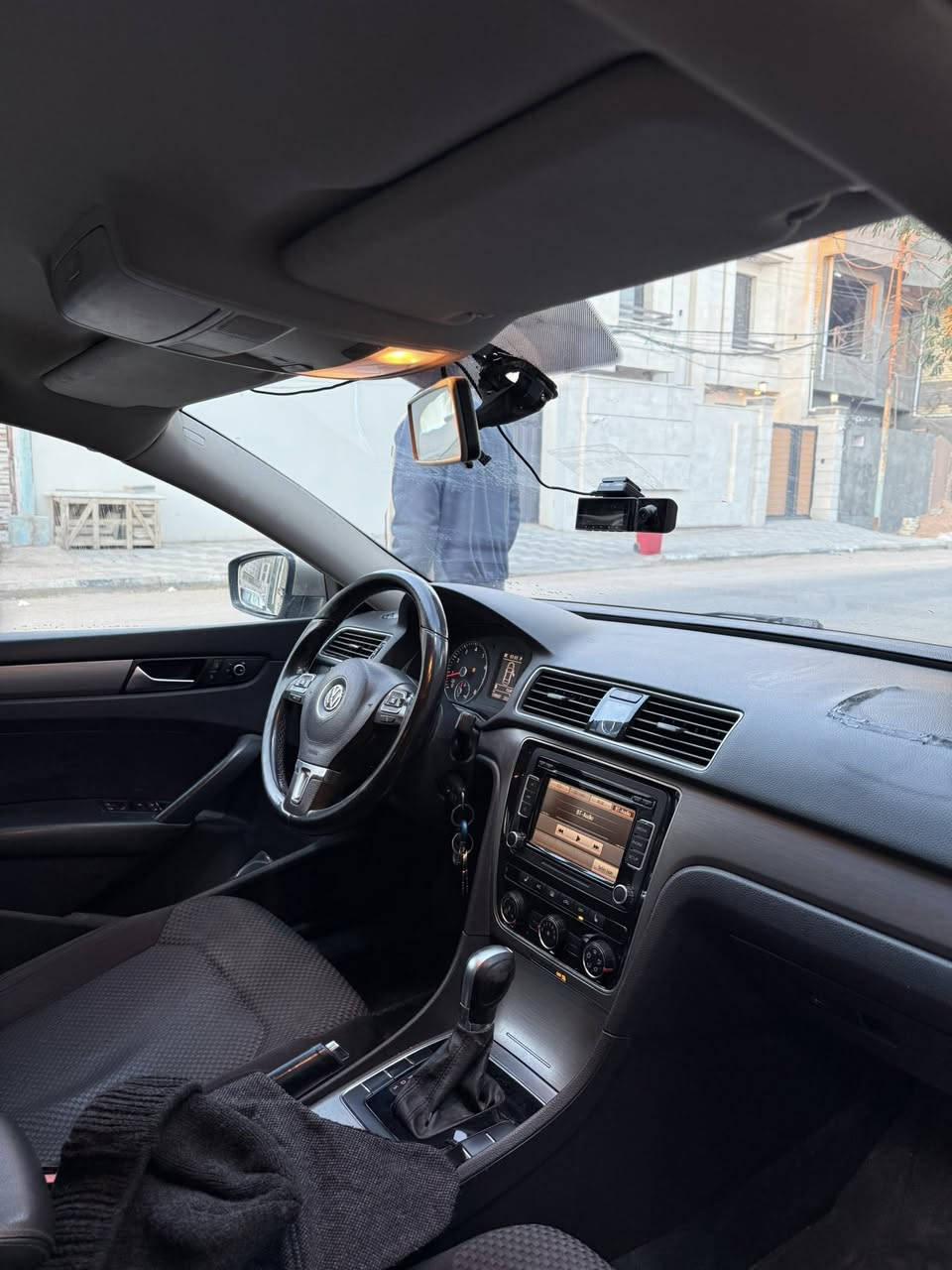 للبيع فولكس فاجن
 باسات وارد خليجي 2015
مكينة 2500/ 5 بستم /كير 6 نمر
مكفولة من الصبغ كير مكينه تبريد  مكفولات 
ضررها فقط طخه بسيطة بالبنيد مرجعها بارد وطاك ايرباك 
 السعر 143 وبيها مجال
للاتصال : ***********
مكاني نجف
