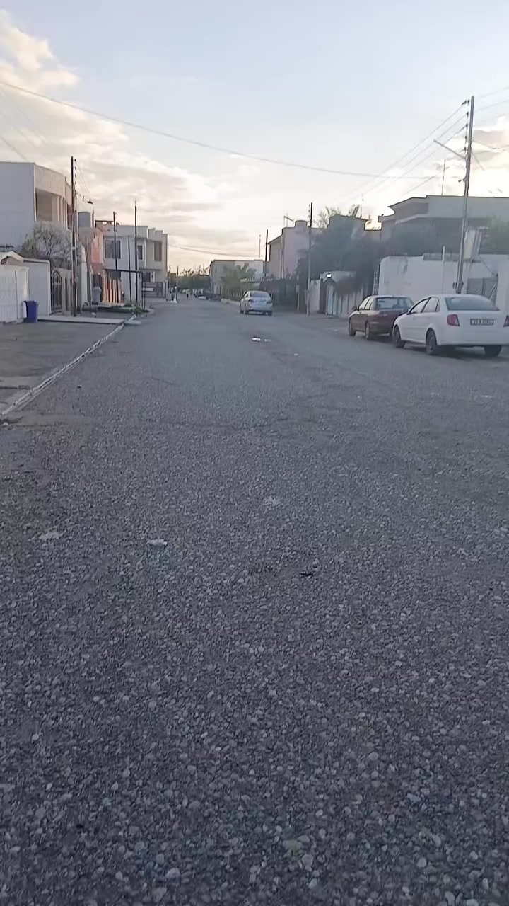 دار للبيع طابو صرف مساحة 300 متر

الموقع كركوك حي الواسطي خلف صيدلية المشكاة

السعر 270 مليون 

المساحة ٣٠٠ متر الواجه 12

للاستفسار أكثر اتصل 

***********

***********

مكتب الحضارة الواسطي للعقارات والمقاولات
