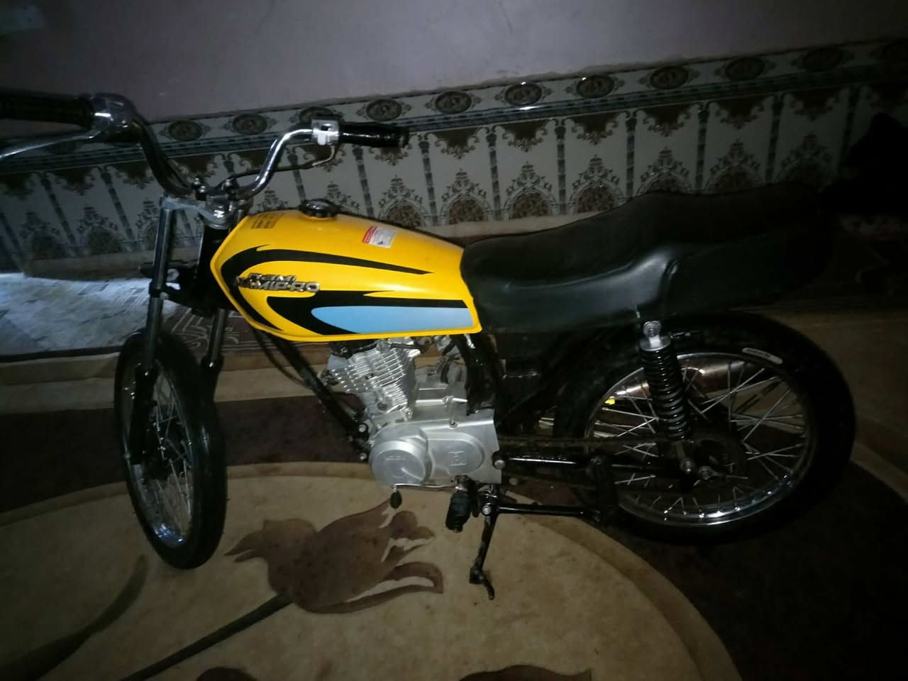 السلام عليكم دراجه نامه 24 مفتوحه بستم دراجه نثيفه مانقصه شي نهضه ومعدل درجات تخبل السعر 500 بيه مجال ناصريه مركز منصوريه ستفسار ***********
