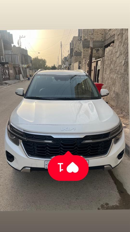 السلام عليكم
Kia Seltos 2024 وارد أمريكي 

محرك 2000

بدون اريباك وبدون اي قطعة صبخ 

فول مواصفات عدا الفتحة 

السيارة ماشية 29 الف ميل

حادث موضح بصور 

والسيارة خير من الله

السعر 180 وبيه مجال بسيط

المحافظة بغداد

الاتصال او وتساب 

***********
