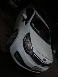 كيا ريو خليجي موديل ١٤ ماشيه ١٠٧ تبديل فقط دعامية للجمالية  مواصفات فو...