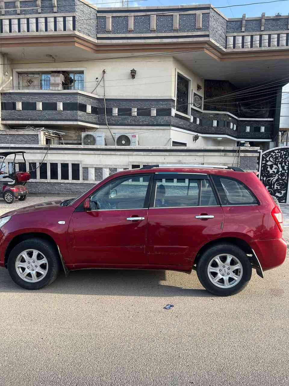 السلام عليكم
تيكو موديل 12 شكل 13 

بدون صبغ شواصي لغود كفالة
 بيها ضربة بسيطة بلباب مال سايق فقط 

 رقم بغداد الجديد تحويل ثاني يوم  

كير مكينة ناعمة على ايدي  سياقتها حلوة  

مسويلها ادامة كاملة السيارة جاهزة 

المواصفات :
تحكم ستيرن فتحة 

شاشة وكامرة

اشاير جانبية + تحكم مري 
تحكم جامات كامل  
تدفئة كشنات 
 

موقع السيارة بغداد البياع  

***********
