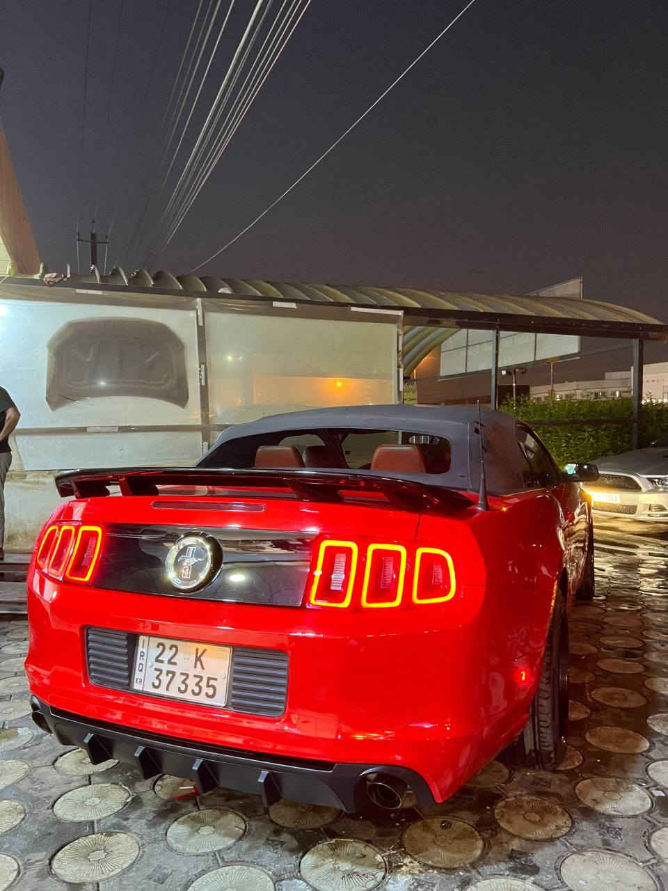 موستنك 2013 للبيع نوعين👍🏻
محرك 6 سلندر 3700 الحمره 
محرك 8 سلندر  GT الرصاصية 

🟥 الحمرة بلادي كولشي كير مكينه اكسل كهربائيات دواخل السياره وحتى الصو
حادث بيها تبديل فقط بنيد والباقي كولشي كفاله وبلادي 👍🏻
بدون اي صبغ السياره ✌️ ماعدا الدعاميه الاماميه والبنيد 😓

⬜️الرصاصية مصبوغه حزام للجمالية حادثها جاملغ وبنيد وفوول حتى الكزوزات ريمونت ودبات اصلية

🔹️وياله ويلد اصلي اثنينهن
🔸️دواخل كلها بلاديه 
🔹️تايرات تخم جديد 
🔸️باتري جديد 
🔹️صدر خلفي كله جديد 
🔸️منظومة تبريد بلاديه 
🔹️كولشي على وضع الشركة وسليمة 100% وبدون اي نقص 

رقم صاحب سيارة *********** واتس اب 

♦️السعر تواصل واتس اب او الاتصال
مكاني بغداد الكرادة بغداد, العراق
