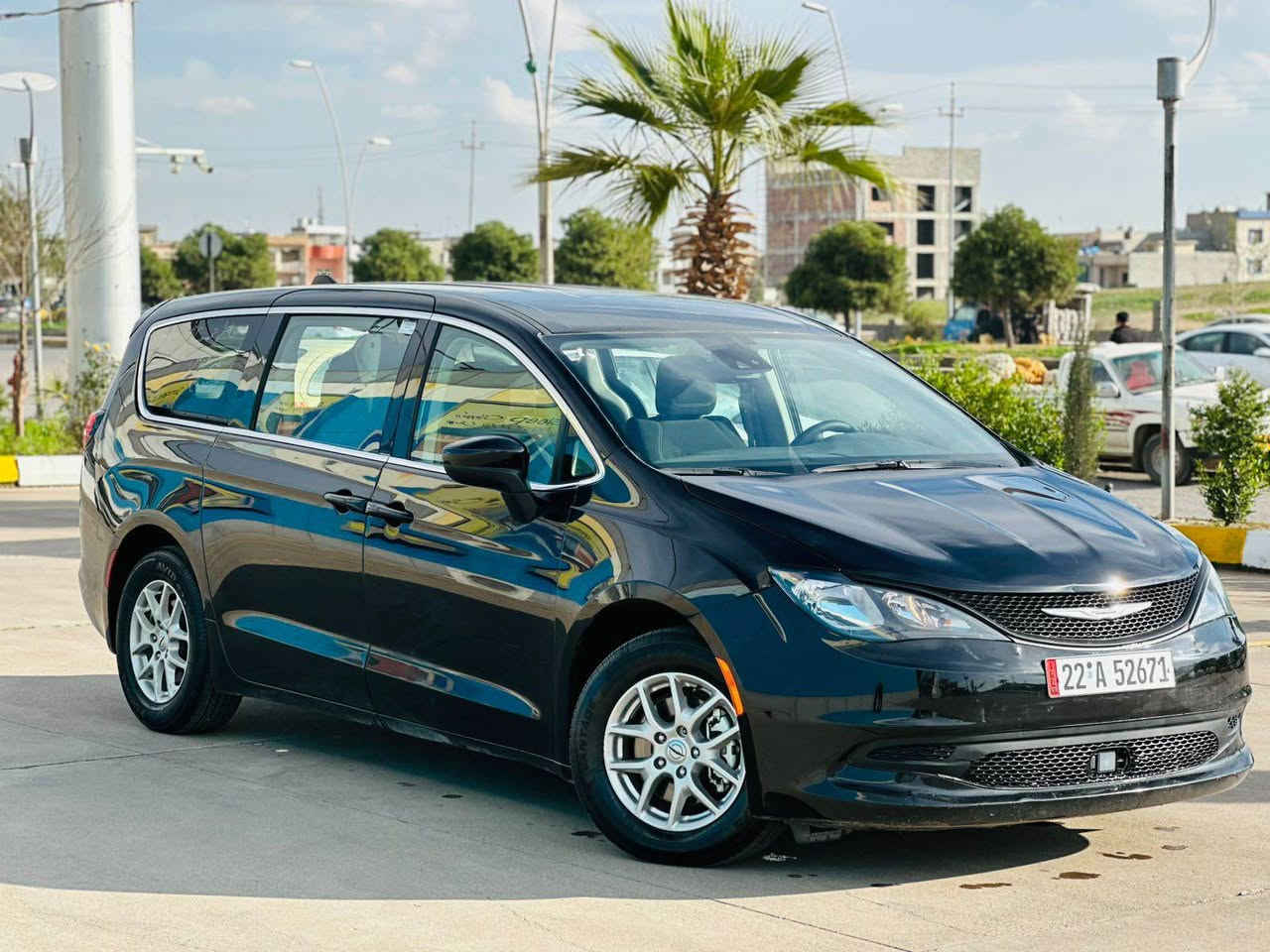 2024 CHRYSLER VOYAGER, LX
فيوجر وارد موديل 2024 
السياره بدون صبغ -  السيارة مكفولة 
سعر 242 
السياره مرقمه اربيل - رقم أجره 

حجم محرك 3600 - V6 
بصمه 
بصمة تشغيل 
أبواب كهربائية 
صندوق كهرباء 
شاشة وكامرة دوارة
ثلاث قطع تبريد تحكم مركزي
7 راكب 
تشغيل عن بعد
رادار تحديد مسار توقف ذاتي
سيارة جديدة ماشية 34 الف 
تخم تاير جديد 

رقم اربيل الجديد فحص وهزه جديد 

مكان السيارة اربيل- معرض اربيل كارس
***********واتساب اكر, نينوى
