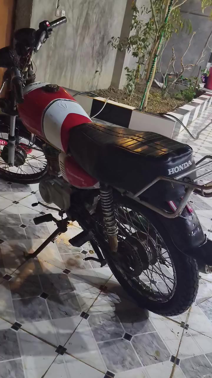 وسيلت نقل للبيع السعر 350 بيها مجال حك الجيه ول مو شراي اكفر بيك لااتعامل 😅😆 الستفسار ***********
