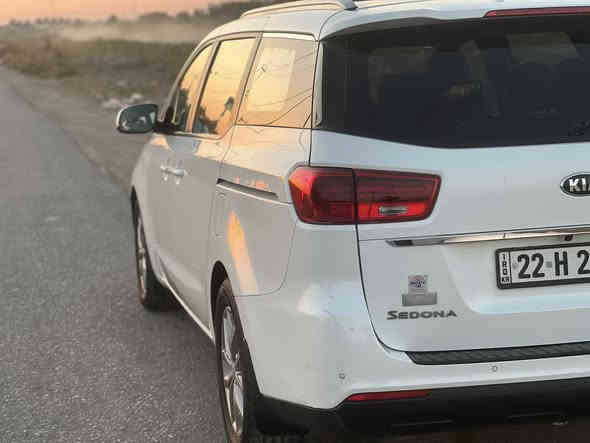 السلام عليكم كيا سيدونه موديل 2019 رقم اربيل مواصفات EX ابواب كهرباء بصمه لايت زنون صبغ جاملغ وبنيد من غير دواخل المكان حله جبله 
الرقم ***********
السعر 215 وبيه مجال
