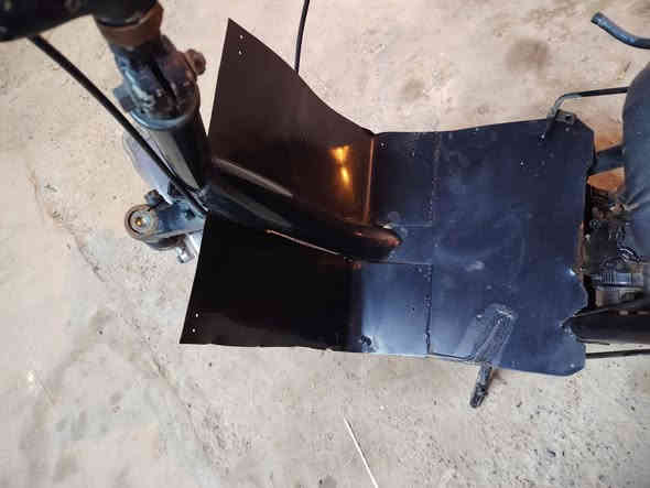 السلام عليكم من رخصت الدمن المحترم فراشه فحل مكينه مفتوحه قبل سنه مجفته بوشه اصليه وتجفيته كله تفصيخ اصلي مشروطه المكينه لا تنقيص ولا تبخير سرعه فول 140مبدل ستوني كابريتر وعقل وملف وكتف شحن ودبلات ويدت بانزين وسيامه ويدت بريك وبنزات شي عله شي الله وكيلكم ذاب عليه 130الف رايدخ 165 دراجه تاخذه كلش مذب عليه هاي فيحال اذا تريد ذب فقط ترتيب اكسسوارات غيره مذب دهن ستوني بدلت بانزين مفوله وتاركه لنو ماطلع بيه عدي سياره فه مامحتاجه جنت مخليه شغلي اطلع بيه الي تفيده بخدمته عنواني نجف ناحيت الحريه ***********تواصل
