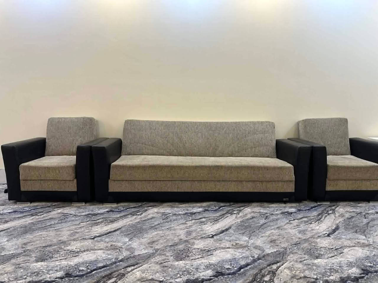 ام تاقمە بۆ فرۆشتن ماڵێکی جوان و خاوێنە لەخزمەتی  کریاریانی ازیز داین 
ژم:***********
