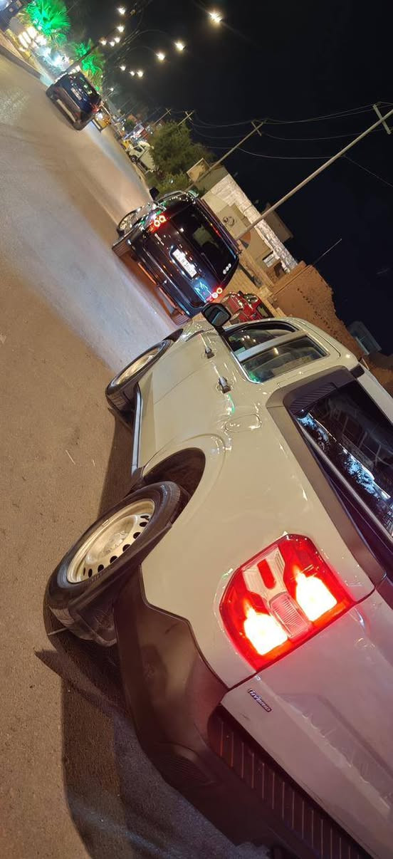 فورد مافرك موديل ٢٣  هايبرد  ضرره باب البدي بارد فقط. رقم ديالئ  سعر ١٨٠ ورقه  *********** مكاني ديالئ  خانقين.  مستعجل ع البيع عندي ضرف
